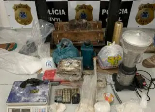 R$ 1,2 milhão em cocaína era refinado em casa de luxo em Eunápolis