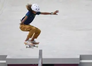 Rayssa Leal conquista etapa de Chiba e estreia no pódio dos X-Games