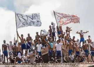 Rebelião em presídio de Goiás deixa 9 presos mortos e 14 feridos