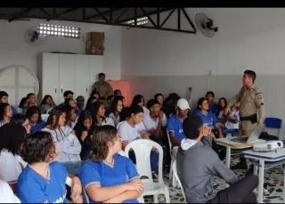 Rede Cidadã encerra primeiro ciclo de palestras em escolas de Teixeira de Freitas. Major Neto elogiou o resultado alcançado