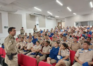 Rede Cidadã faz palestra contra as drogas no Colégio da Polícia Militar