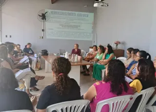 Rede municipal  de educação debate saúde mental e práticas inclusivas nas escolas de Teixeira de Freitas