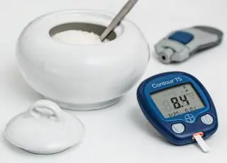 Refrigerante, açúcar e sal refinado são os itens que os brasileiros mais gostariam de cortar da dieta, aponta pesquisa