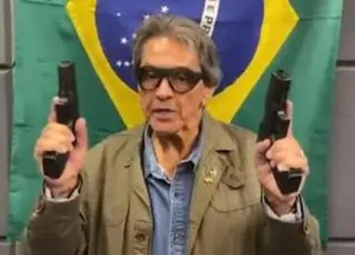 Roberto Jeferson é preso pela Polícia Federal