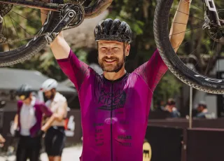 Rodrigo Hilbert chega ao lugar mais alto do pódio na Brasil Ride 2024 