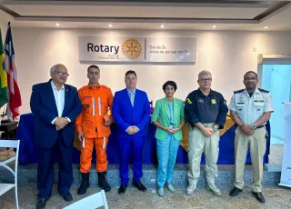 Rotary Club de Teixeira de Freitas promove palestra sobre conscientização no trânsito