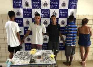 Roubo de moto termina com prisão de envolvidos na morte de Maria Elza e preensão de drogas e armas no Castelinho