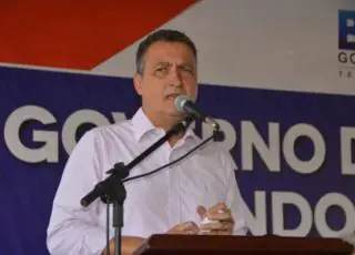 Rui Costa assume o governo da Bahia prometendo responsabilidade fiscal