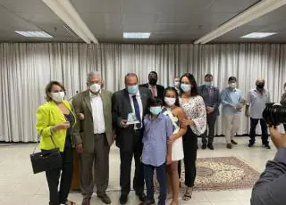 Sandro Régis recebe prêmio Destaque Parlamentar 2021 e faz agradecimentos