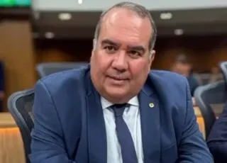 Sandro Régis repudia atos de violência política durante invasões na Câmara de Salvador e na ALBA