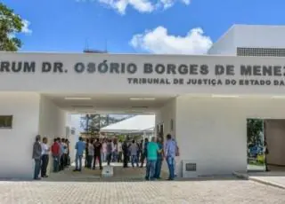 Santa Cruz Cabrália: Justiça Eleitoral convoca candidatos a vereador para comprovarem alfabetização