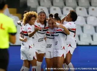 São Paulo e Corinthians avançam para a final da Supercopa Feminina