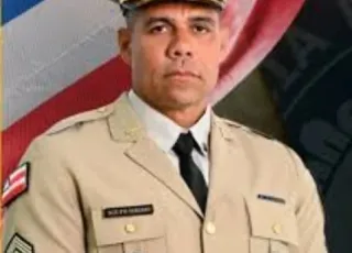 Sargento da PM, esposa e funcionária morrem após batida entre carro e caminhão na Bahia; filhos do casal ficaram feridos