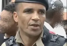 Sargento da reserva é morto durante assalto enquanto ensinava esposa a pilotar moto na Bahia