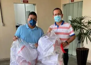 Saúde teixeirense recebe doação de máscaras de escudo facial da UNEB