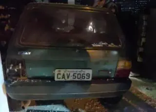 Se ferrou - Jovem invade loja no Centro de Teixeira com carro roubado; veja o vídeo