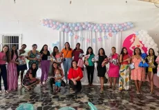 Secretaria de Assistência  Social de Lajedão realiza evento com distribuição de brindes e sessão de fotos para gestantes 