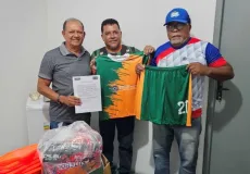 Secretaria de Esportes de Mucuri promove a entrega de materiais esportivos para Escolinhas de Futebol de Itabatã