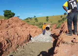 Secretaria de Infraestrutura realiza reparação em estrada da Zona Rural de Teixeira de Freitas