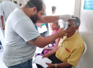 Secretaria de Saúde de Mucuri levou mutirão de glaucoma ao distrito de Itabatã, nesta terça (17)