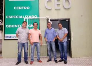 Secretário de Saúde acompanha evolução do serviço de saúde bucal após investimentos realizados no CEO de Teixeira de Freitas