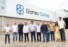 Secretários Adolpho Loyola e Vivaldo Góis se reúnem com prefeitos para discutir demandas do Extremo Sul da Bahia