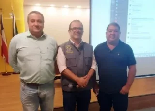 Secretários de Alcobaça representam município em encontro do MPF e SPU na capital baiana