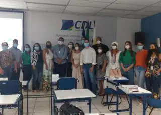 Secretários de saúde se reúnem com representante do governo para debater a vacinação e a taxa de internação