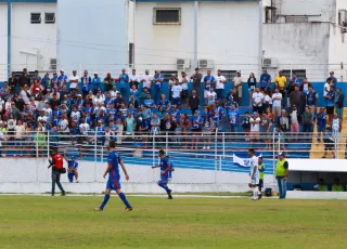 Seleção de Teixeira de Freitas participa da abertura de campeonato estadual de futebol