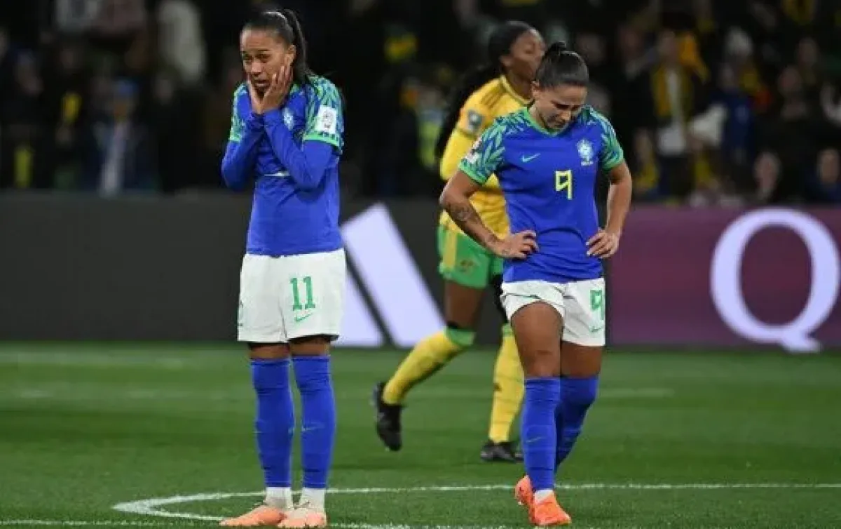Sem inspiração, Brasil fica no 0 a 0 contra Jamaica e dá adeus à Copa -  Bahia ExtremoSul