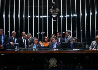 Senado aprova projeto que autoriza spray de pimenta para defesa pessoal para mulheres