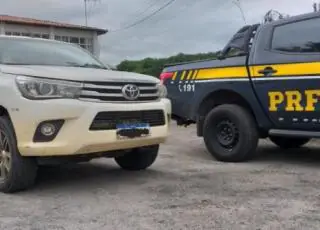 Servidor público é preso após ser flagrado com Hilux roubada há pouco mais de 03 meses