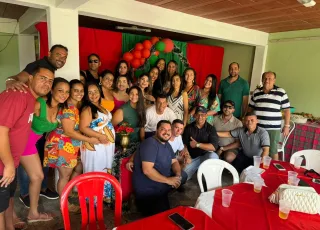 Servidores da saúde de Lajedão encerram o ano em clima de festa