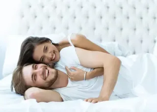 Sexo de manhã ou de noite? Entenda como o horário pode influenciar o prazer  