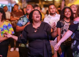 Show Gospel - Emoção e lágrimas marcam o encerramento das comemorações do aniversário de Teixeira de Freitas 