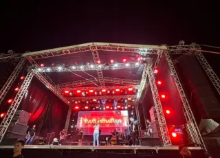 Shows de Banda Babalu, Kaio Oliveira e Clevinho Santana encerram o 5º e último dia de Carnaval em Mucuri