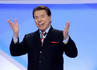 Silvio Santos testa positivo para covid-19 e é internado