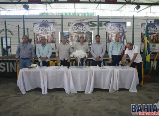 Sindicato Rural de Itanhém destaca força da pecuária durante abertura da 24ª Exponhém