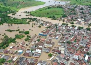 Sobe para 11 o número de mortos por chuvas no sul da Bahia