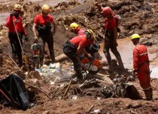 Sobe para 203 o número de mortos na tragédia de Brumadinho