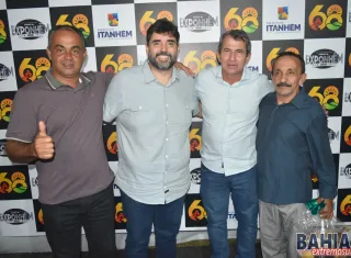 Sucesso de público: 3ª noite da 24ª Exponhém reúne multidão e grandes shows