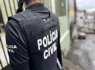 Suspeito de ameaçar ex-companheira com perfis falsos é preso em flagrante em Eunápolis