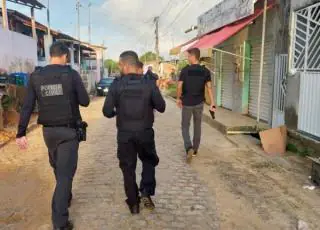 Suspeito de estuprar crianças com idade entre 07 a 11 anos, professor é preso na Bahia