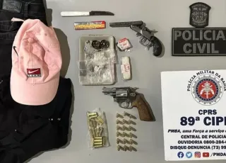 Suspeito de homicídio é preso com armas e drogas em Posto da Mata