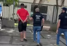 Suspeito de roubar e extorquir vítimas com arma de fogo é preso em Eunápolis