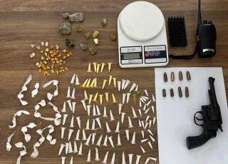 Suspeito morre após confronto com a polícia em Belmonte; drogas e arma são apreendidas