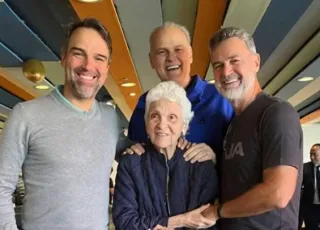 Tadeu Schmidt anuncia morte da mãe um mês após perder o irmão Oscar Schmidt