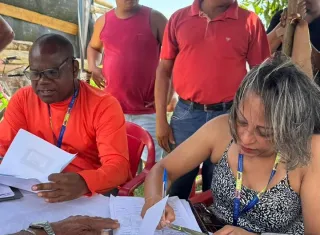 Tecnicos do Governo chega a Prado para definir situação jurídica da área da Basevi