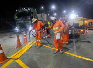 Teixeira de Freitas avança em melhorias no trânsito com nova etapa de sinalização na BR-101