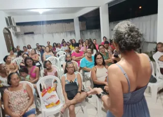 Teixeira de Freitas - Papo Rosa: evento em posto de saúde emociona e conscientiza sobre o combate ao câncer de mama